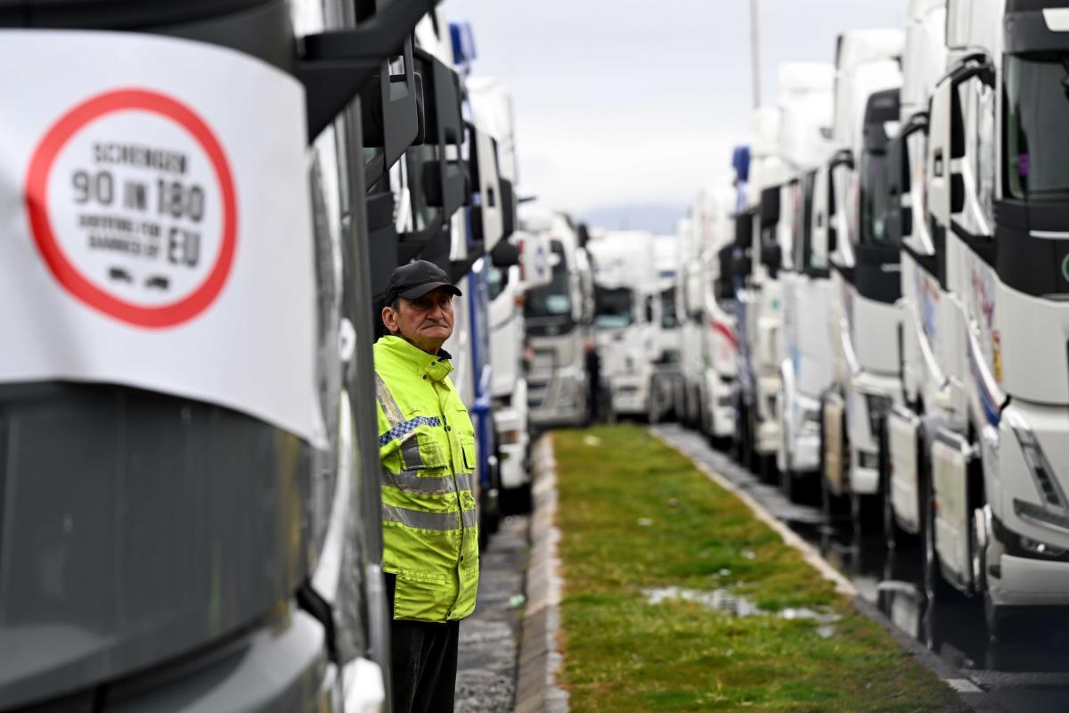 Prevoznici opet prete blokadom granica ka EU: Ovog puta nema odustajanja dok se problem ne reši Prevoznici opet prete blokadom granica ka EU: Ovog puta nema odustajanja dok se problem ne reši