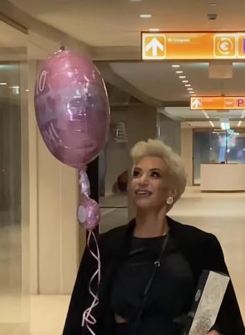 "KOLIKO MI SE NJIH UDVARALO, MALO SAM MOMAKA IMALA" Dušica Jakovljević na slavlju kod Amidžića progovorila o svojoj naslednici: Ja se njoj javljam gde sam! Kép