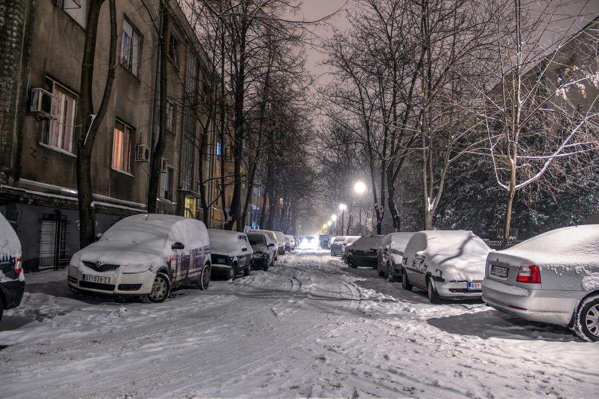 Zimski nam udar stiže preko noći: Sneg već večeras zatrpava ovaj deo Srbije, u nedelju i do 20 cm Kép