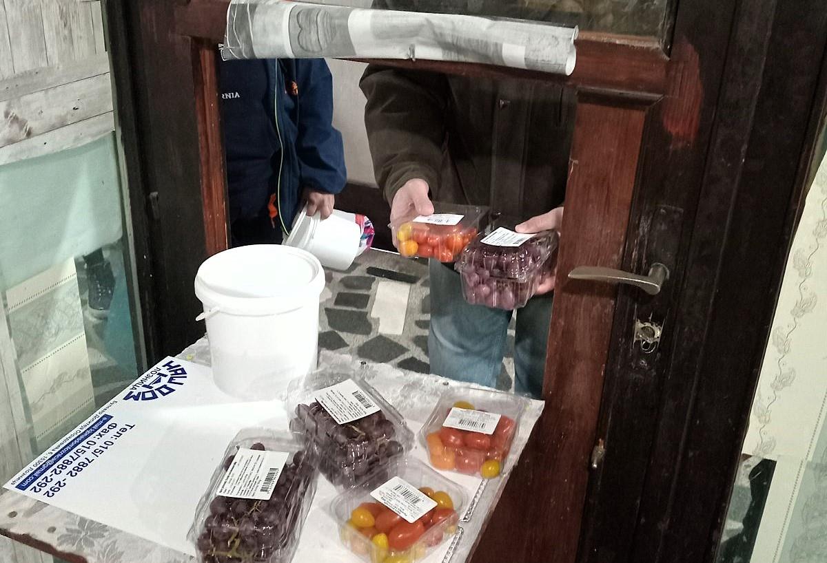 PODELJENE KORISNICIMA NARODNE KUHINJE Dve donacije lozničkom Crvenom krstu (FOTO) Kép