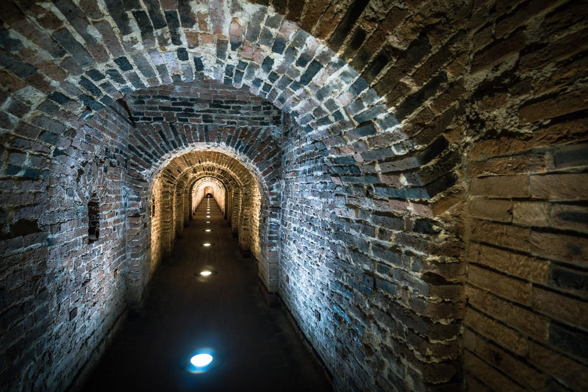 (PHOTO) Adventurer Saša entered the secret tunnels of Petrovaradin Fortress: Speechless at the sight, he discovered what he found in the 33-kilometer long catacombs