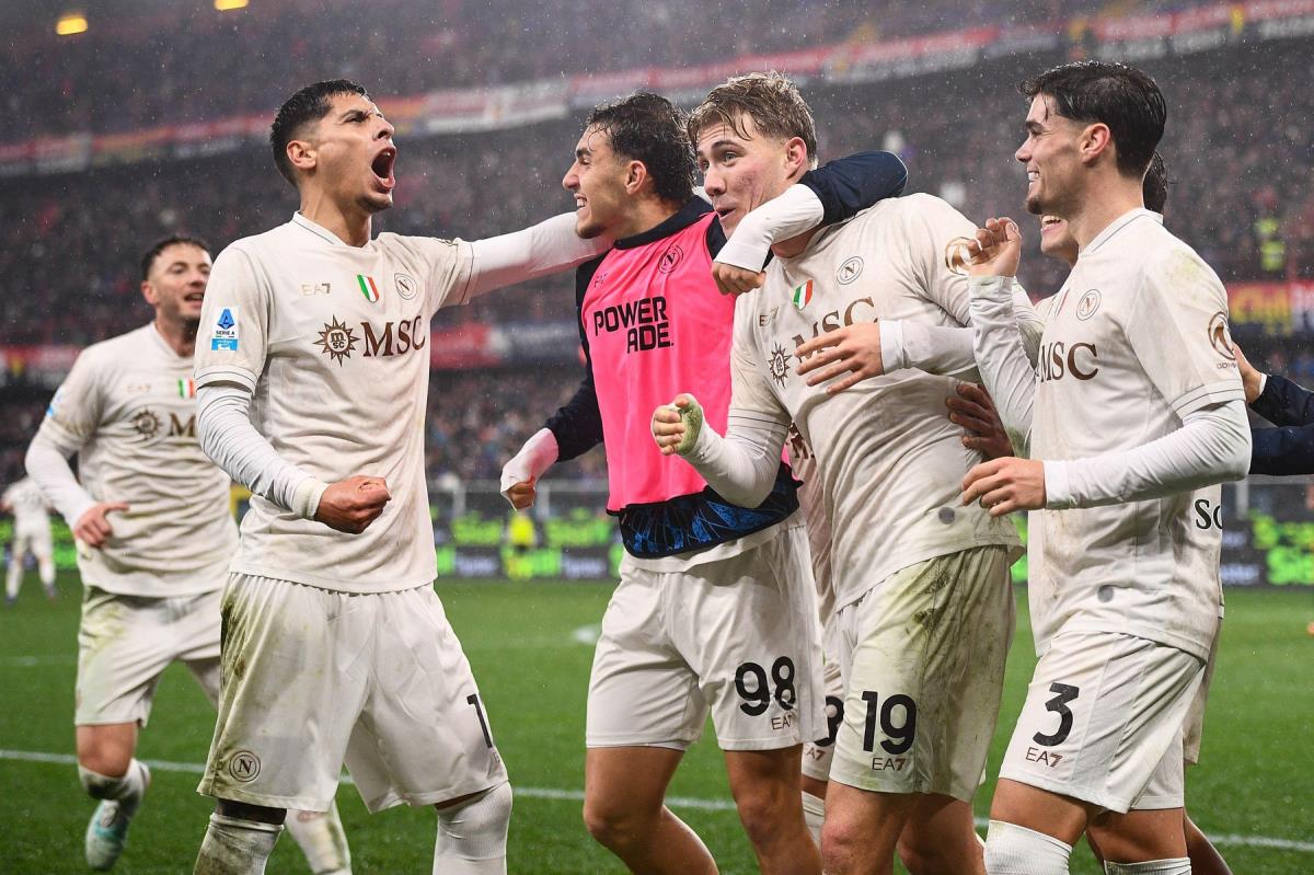 NAPOLI PREŽIVEO U ĐENOVI: Hojlund sa "bele tačke" u nadoknadi doneo tri boda Kép