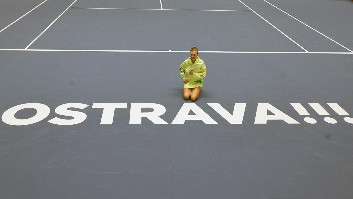 BRITANKA PODIGLA TROFEJ: Boulter osvojila titulu na turniru u Ostravi Kép