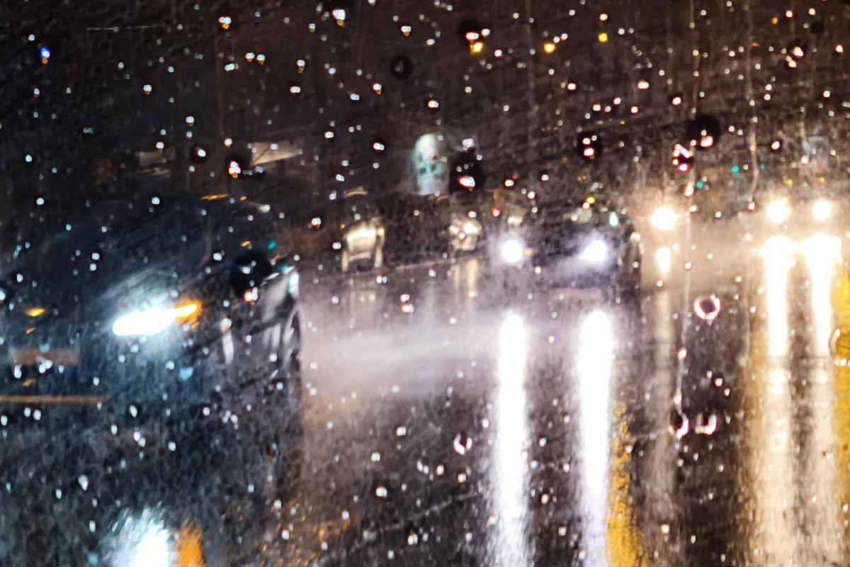 AMSS ISSUES APPEAL TO DRIVERS: Occasionally heavy rain, poor visibility, possible snow complicating driving