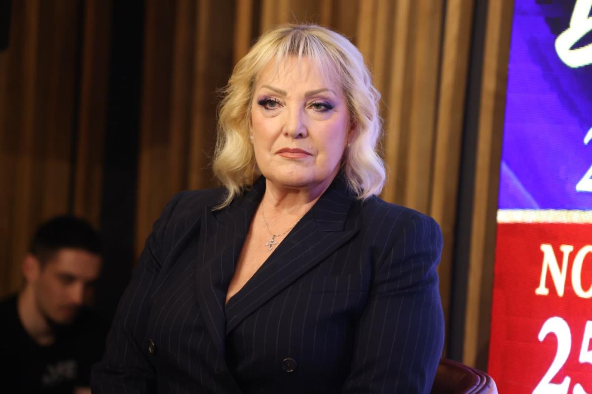 SNEŽANA ĐURIŠIĆ ŠOKIRANA ZBOG VESTI O IVICI DAČIĆU! Pevačica poručila: Neka mu Bog podari zdravlja i snage Kép