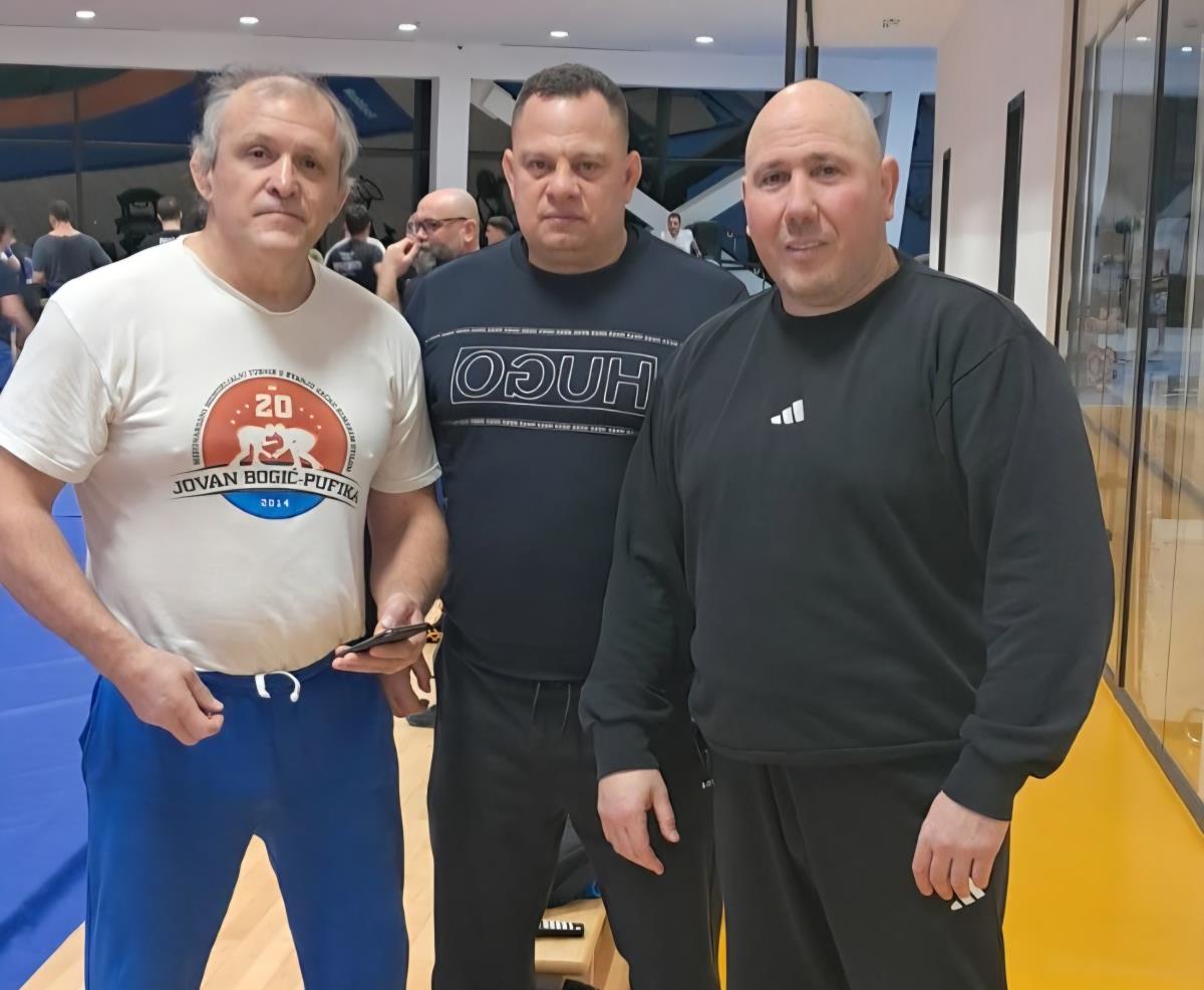 RAĐAJU SE NOVI BORCI: Pokrenut rvački trening kamp u Beogradu Kép