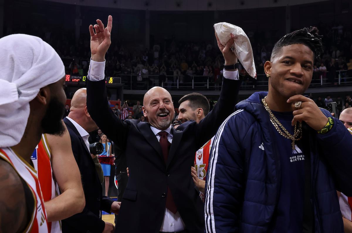 PRVI UTISCI SAŠE OBRADOVIĆA NAKON TRIJUMFA U NIŠU! Trener Crvene zvezde otvorio dušu, a onda se prisetio pada Zvezde nakon Kupa u Evroligi... Kép