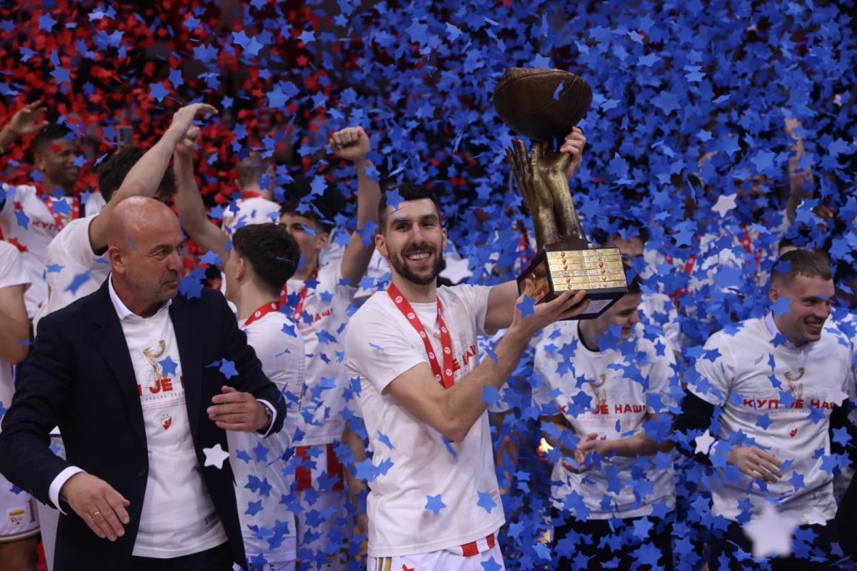 KNINSKA KOBRA UJELA MEGU I DONELA ZVEZDI TROFEJ! Ognjen Dobrić se zabrojao u Nišu... Kép