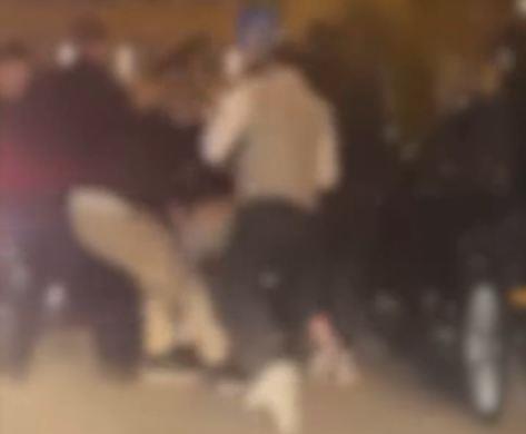 NOVI PAZAR IS SHAKING! MASS FAN BRAWL IN THE CENTER AND IN FRONT OF THE POLICE STATION: Chaos after Crvena zvezda's visit continues
