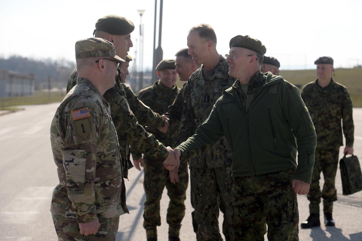 Poseta komandanta Komande združenih snaga NATO iz Napulja: Boravi u prvoj poseti Beogradu od prijema dužnosti Kép