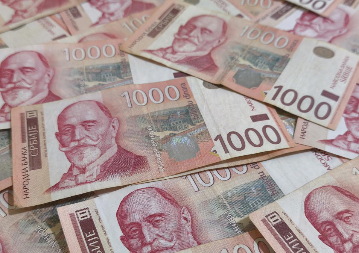 Evo koliki je bio javni dug Srbije na kraju januara: Podaci kažu da je na nivou 46,7 odsto BDP-a Evo koliki je bio javni dug Srbije na kraju januara: Podaci kažu da je na nivou 46,7 odsto BDP-a