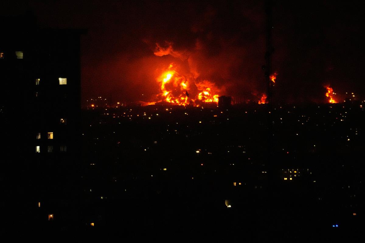 TROUBLE IN "PARADISE"? ISRAEL SHOCKS EVEN THE US WITH THE FORCE OF ITS ATTACK ON IRAN! US Side Concerned After "TERRIFYING" Attack on Tehran, Stated Only: WHAT THE HELL IS THIS?