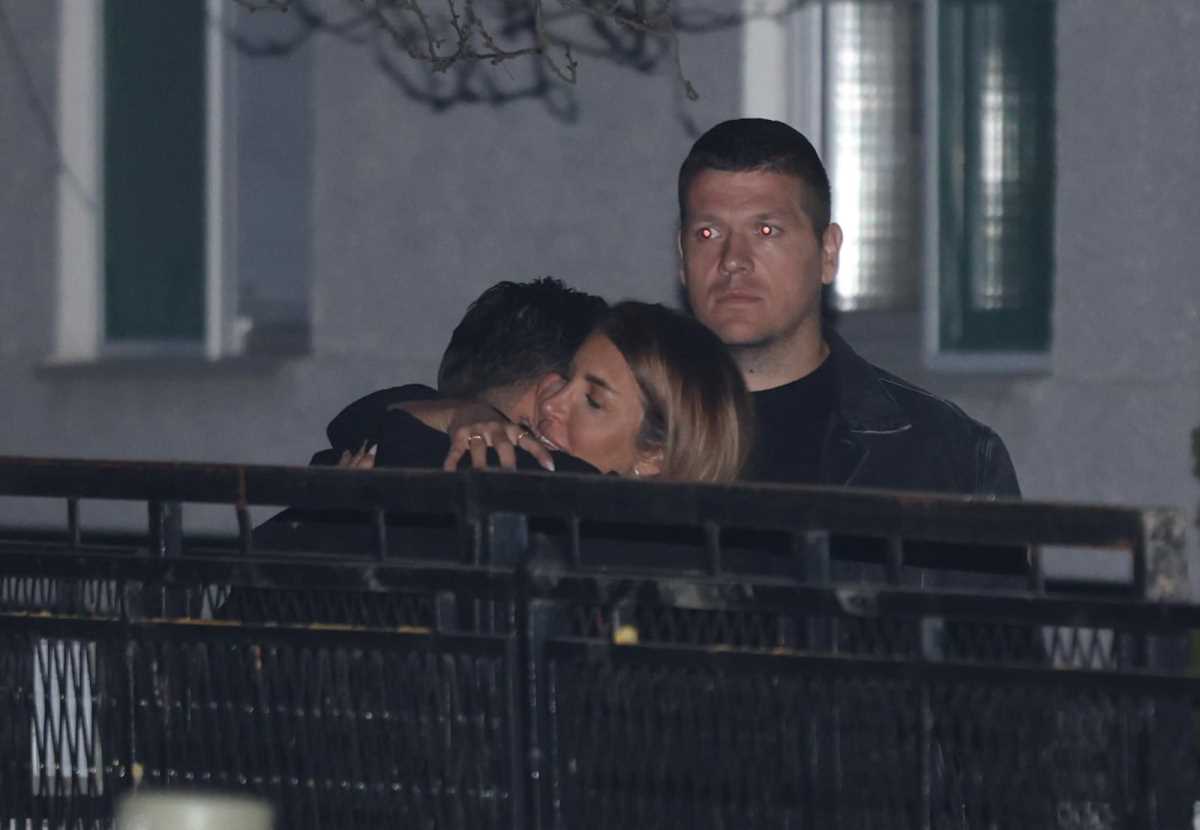 SLOBA AND JELENA CAME TO DARKO LAZIĆ Folker broken by pain, they hug him: Look at these sad scenes... (PHOTO)
