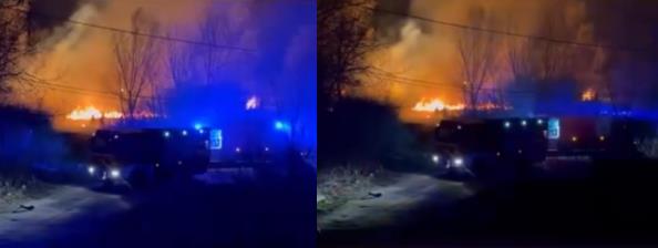 DETONATIONS ECHO IN NEW BELGRADE! Famous raft engulfed in FLAMES, great drama on the Sava embankment: Firefighters' efforts hindered by wind! (VIDEO)