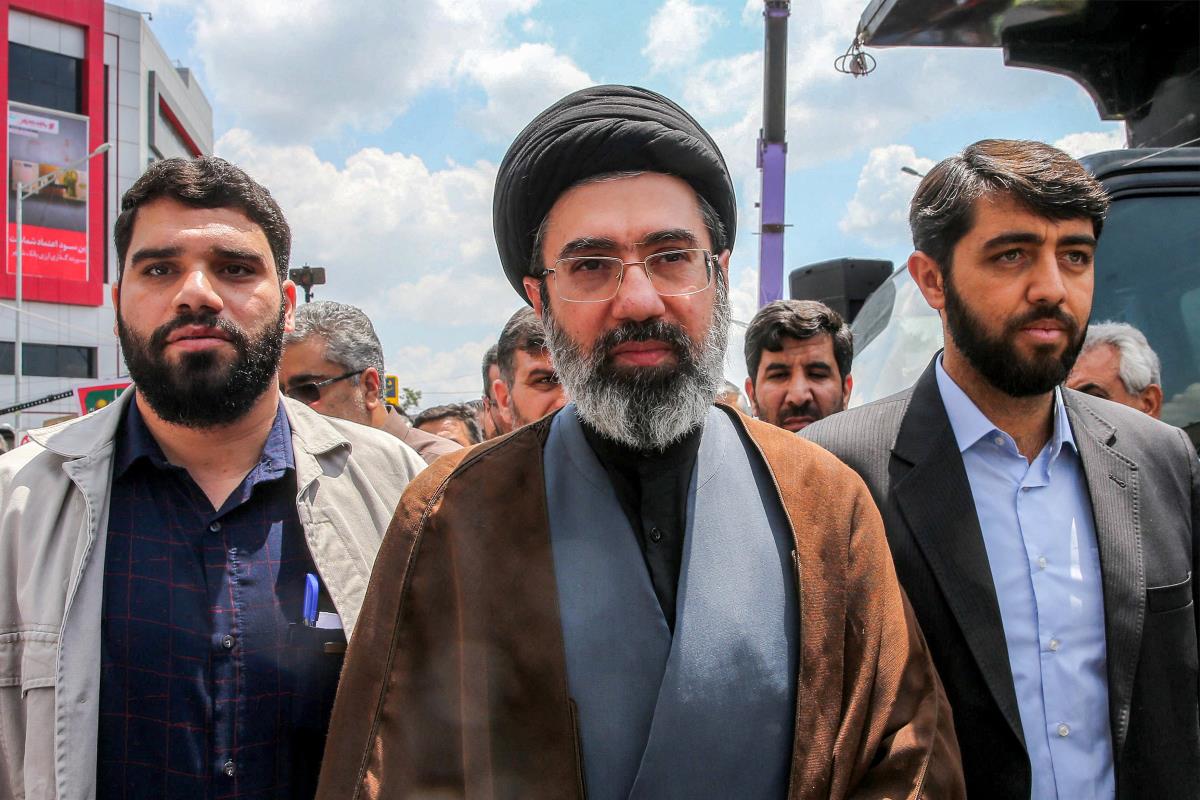 AYATOLLAH SERIOUSLY INJURED: New report on Khamenei's condition released, explosion injured his face and legs!