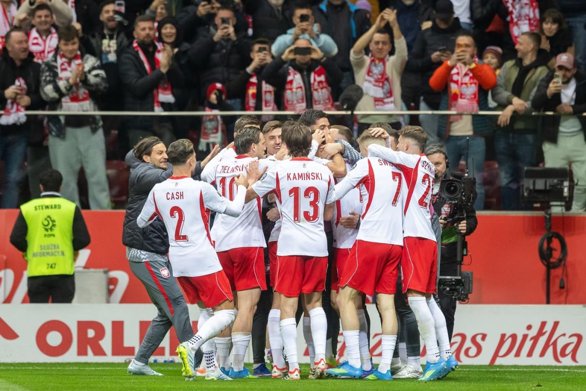 Madness in Cardiff and Warsaw: Bosnia celebrated after penalty drama, Poland turned Albania! Spectacles await us in Zenica and Pristina!