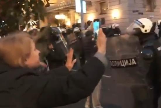 BLOCKADERS CALL FOR THE MURDER OF POLICE OFFICERS! Unprecedented rampage in front of the Rectorate