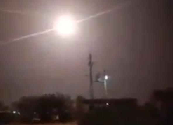 NEW DETAILS OF THE RESCUE OPERATION OF THE AMERICAN PILOT: Elite SEALS flew DEEP into Iran, HELL broke loose, the sought-after officer was wounded and armed with only a pistol!