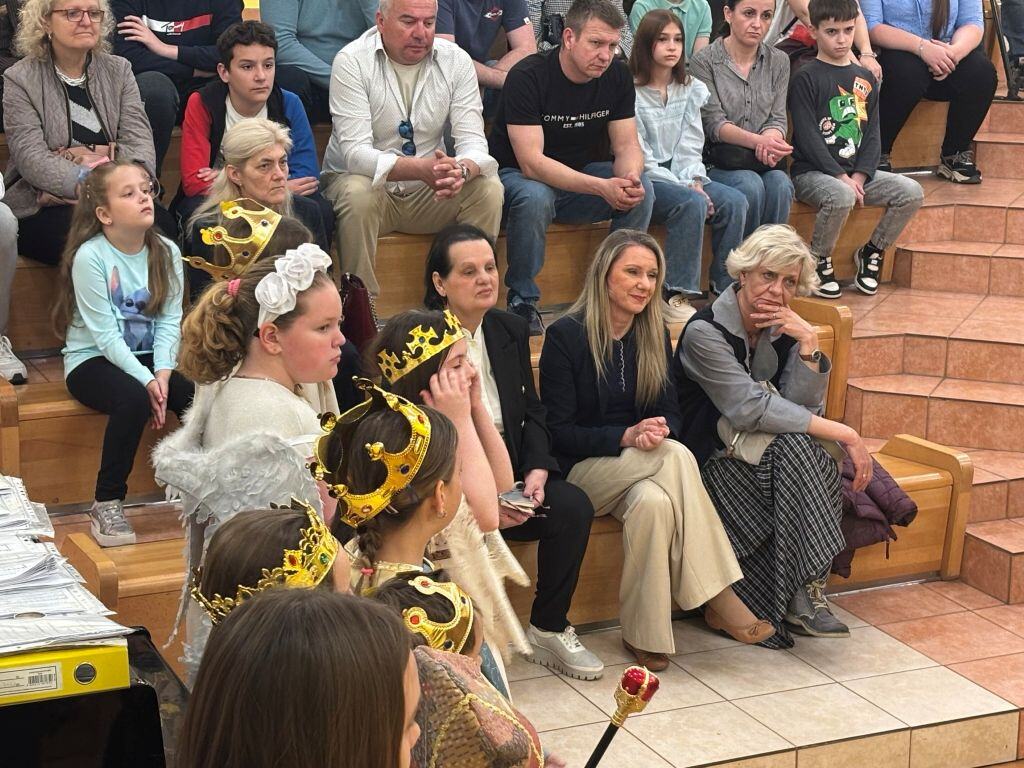 Diaspora Does Not Forget Serbia: Easter Gift-Giving Event for Children Held in Kruševac at Lazarica Church (PHOTO)