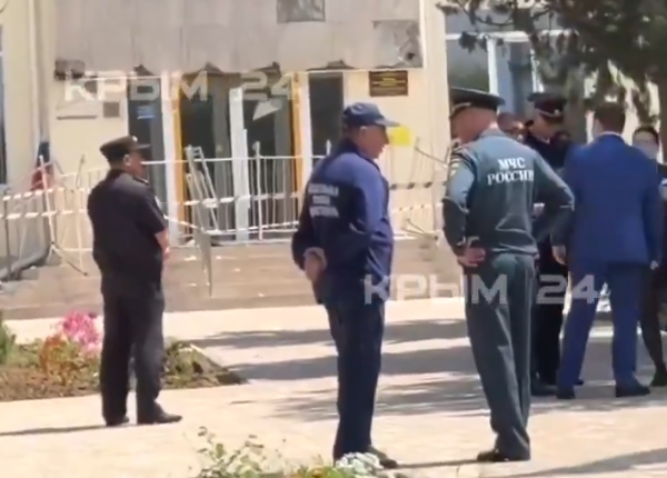 Horror at Prom Photo Shoot, Balcony Collapses Crushing Students