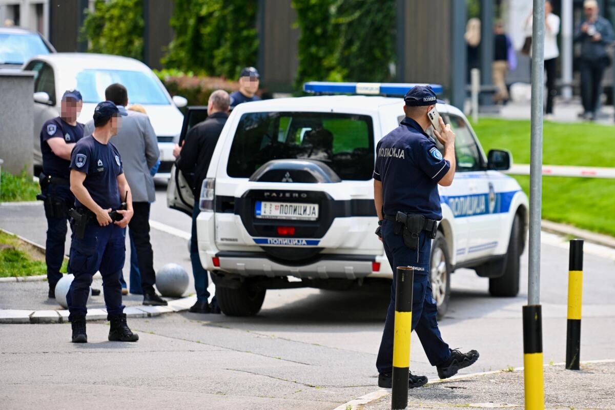 "EVEN 100,000 EUROS PAID FOR THE LIQUIDATION, THE KILLER RENTED AN APARTMENT NEARBY" Shocking details of the shooting in a restaurant in New Belgrade, a member of SAJ caught the attacker