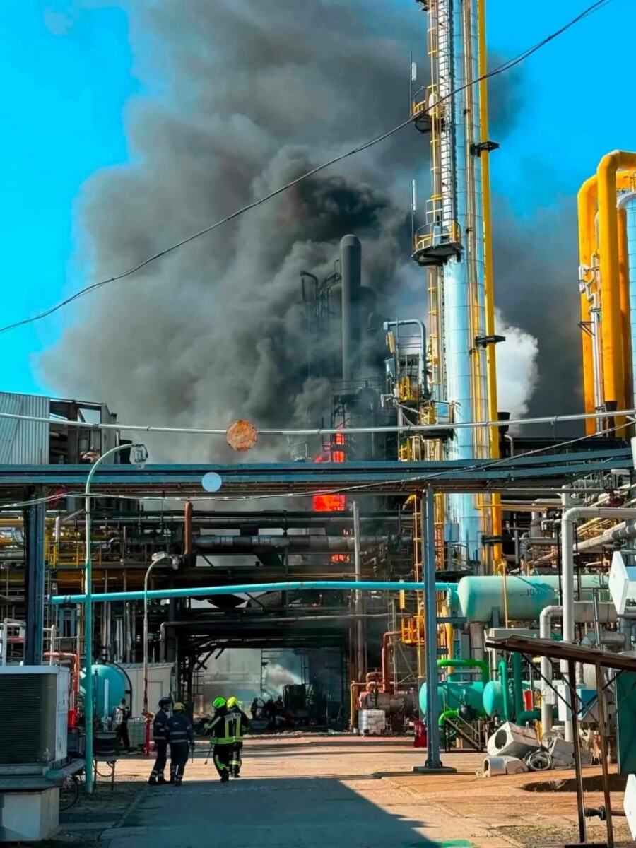 CAUSE OF HORRIFIC EXPLOSION IN HUNGARY CONFIRMED! New footage of the tragedy in MOL's factory, where one worker tragically died, has been released (PHOTO/VIDEO)