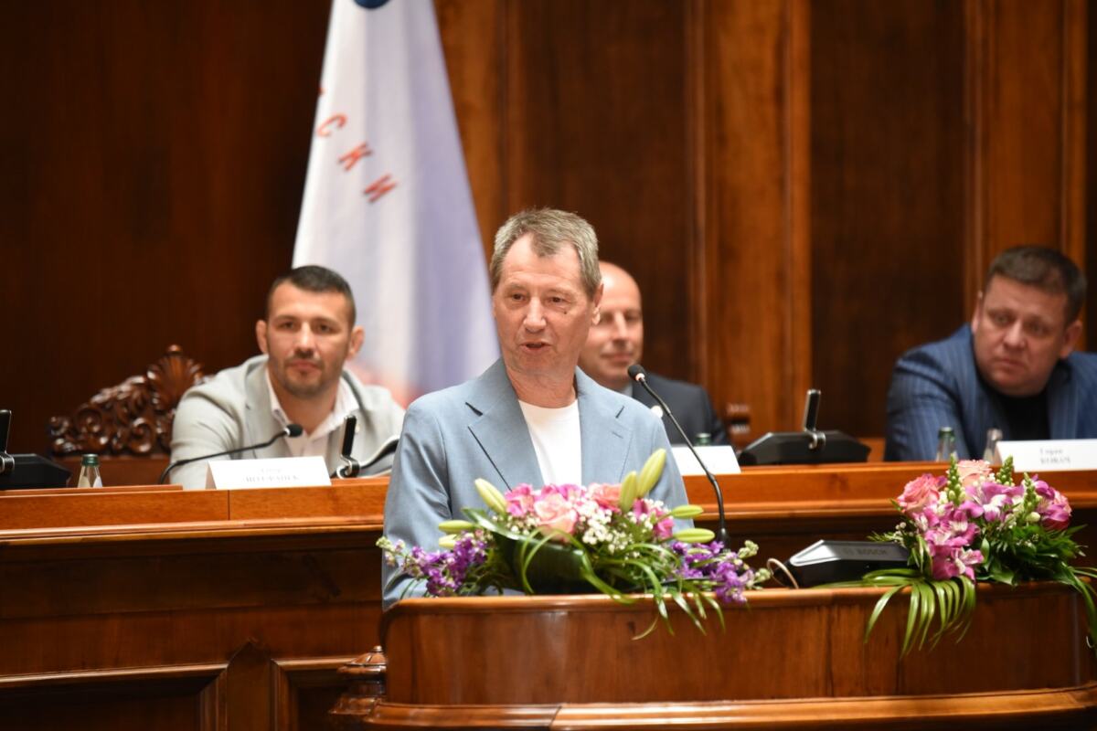 Овације Моки Славнићу: Додељене Мајске награде Спортског савеза Србије