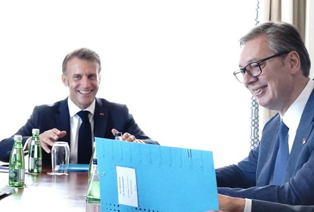 VUČIĆ RADI ODLIČNE STVARI ZA SRBIJU! Makron u Tivtu nahvalio srpskog predsednika: Verujem da će on pokrenuti niz veoma važnih reformi