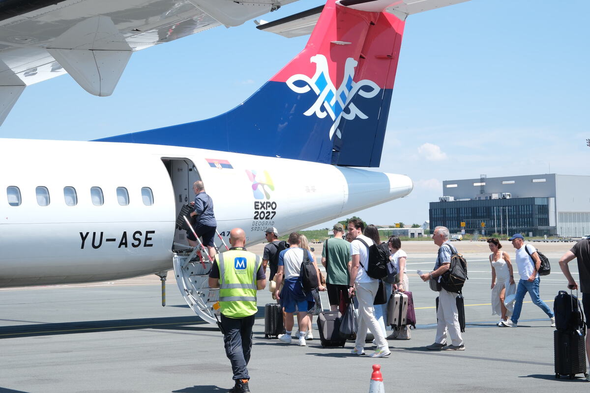 Er Srbija širi mrežu na Jadranu: Dvaput nedeljno letovi za Brač