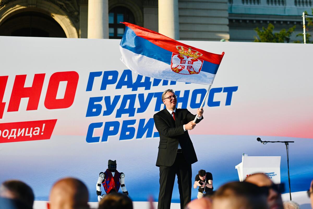КЛЮЧЕВЫЕ ПОСЛАНИЯ С ИСТОРИЧЕСКОГО СОБРАНИЯ! Вучич перед 207 000 человек раскрыл планы на будущее: Сербия вступает в новую эру развити я и больших перемен (ФОТО)