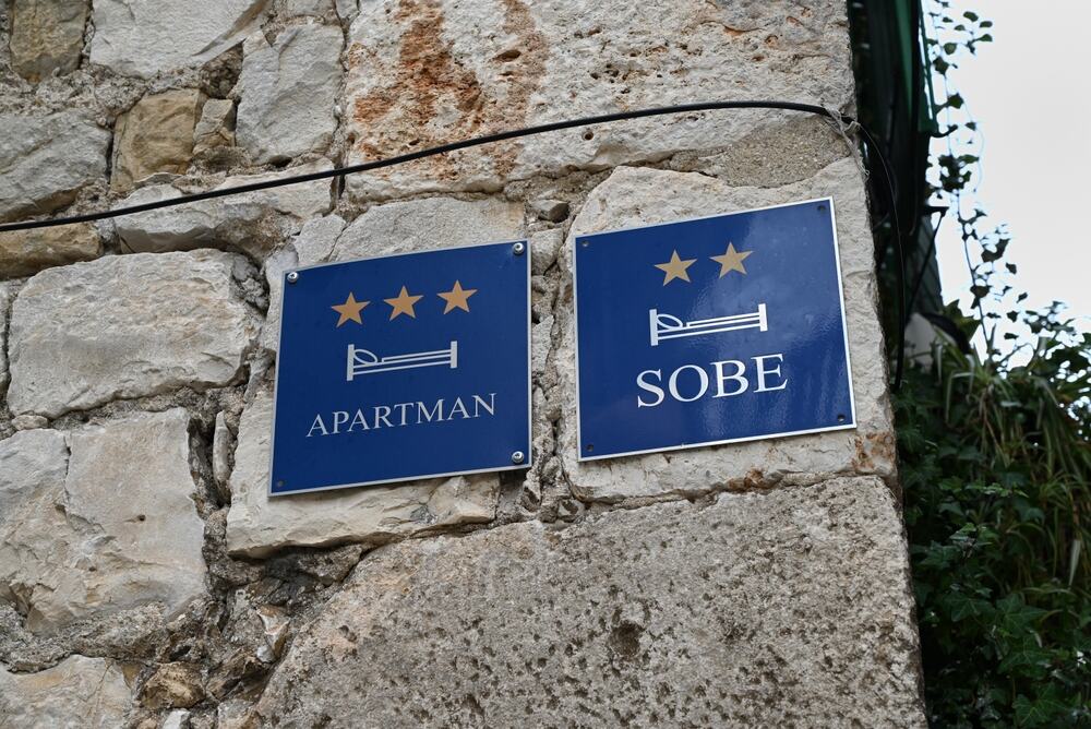 Pet znakova da je apartman možda lažan: Prevaranti računaju na jednu grešku turista