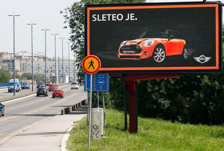 BEOGRAĐANI ZGROŽENI: Bilbord-reklama za 