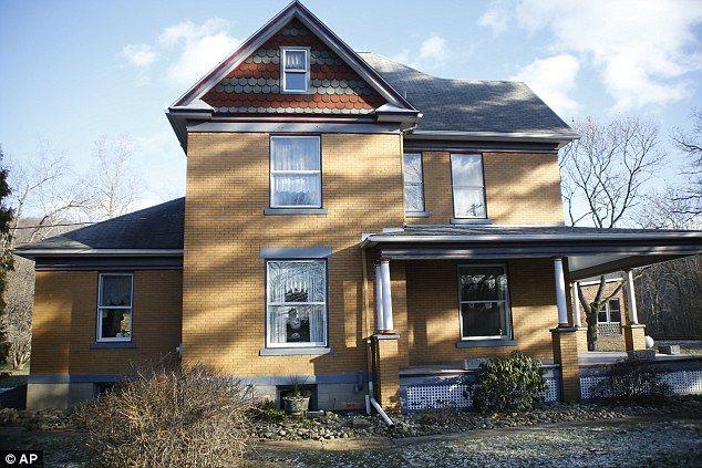 Serial Killer's House from Cult Horror Film for Rent: Visitors Must Meet One Condition!