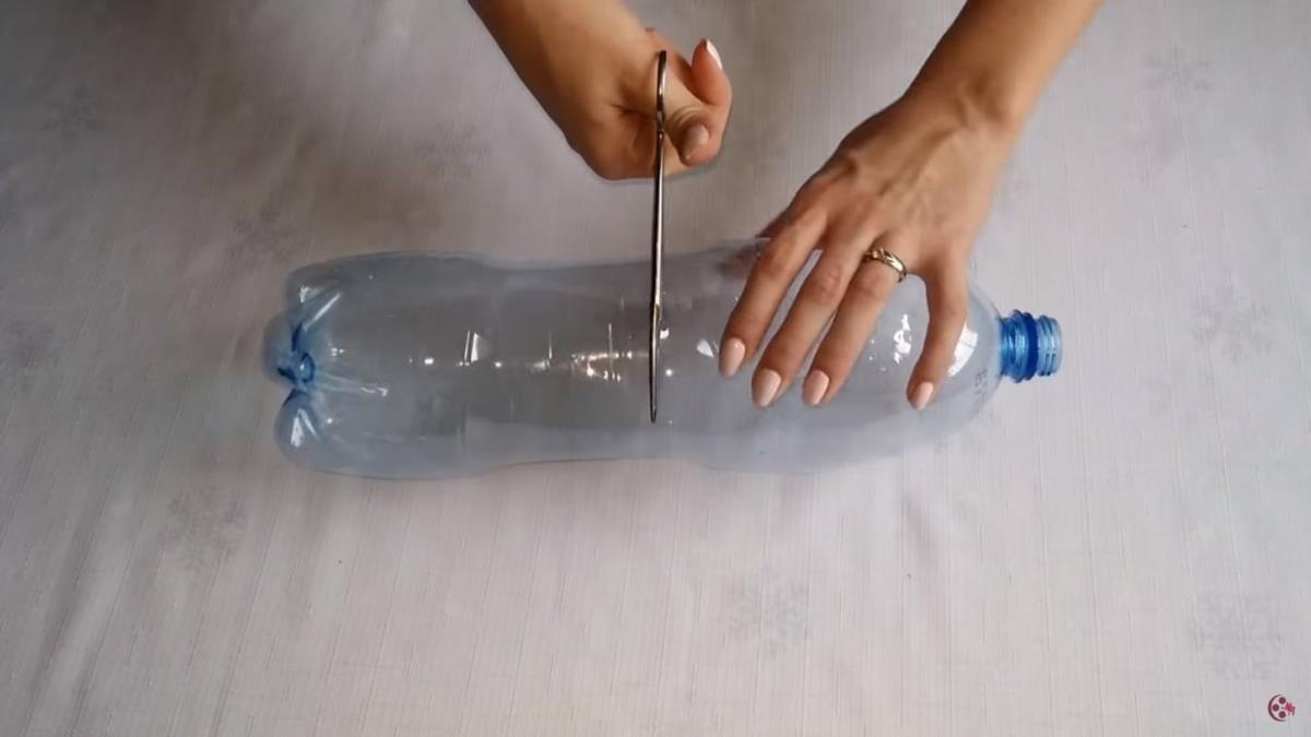 Немцы массово используют трюк с замороженной бутылкой воды: действует как кондиционер и охлаждает лучше, чем вы думаете