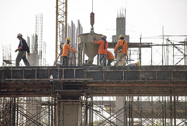 Inspekcija rada dobila odrešene ruke: Ko ne poštuje Zakon o bezbednosti, kazne do 2 miliona dinara Inspekcija rada dobila odrešene ruke: Ko ne poštuje Zakon o bezbednosti, kazne do 2 miliona dinara