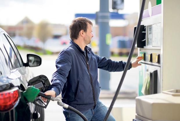 OVA STVAR ISISAVA GORIVO AKO OSTANE U AUTOMOBILU: Ukoliko idete ovom brzinom, začas se potroše 2 litra - Evo šta treba učiniti OVA STVAR ISISAVA GORIVO AKO OSTANE U AUTOMOBILU: Ukoliko idete ovom brzinom, začas se potroše 2 litra - Evo šta treba učiniti