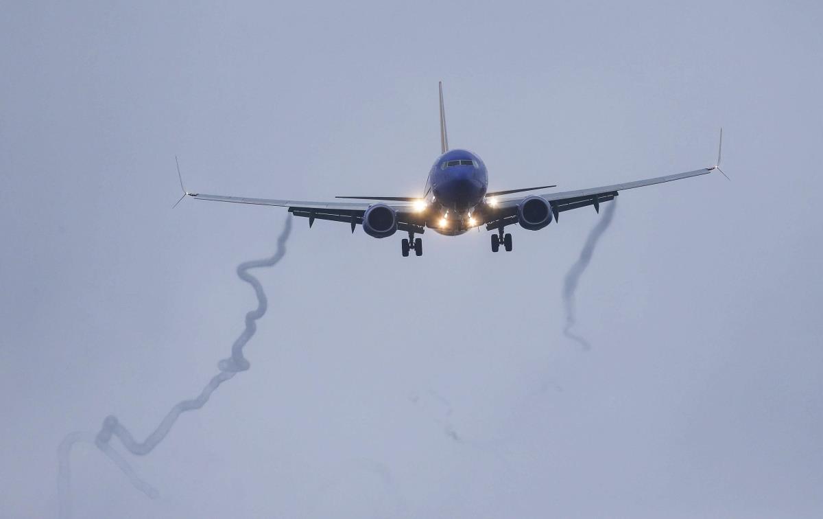 PANIKA U MOSKVI, AVION SA 173 PUTNIKA HITNO SLETEO! Drama na aerodromu, oglasila se avio-kompanija, poznato gde se letelica uputila!