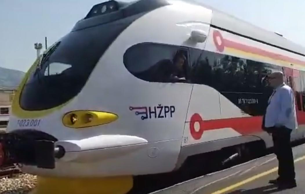 SPLIT DOBIO METRO: Prva vožnja kasnila 2 minuta, a evo kuda voz ...