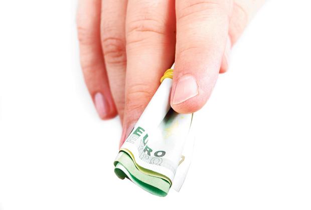 NUDIO MITO POLICIJI DA "PROGLEDA KROZ PRSTE!" Uhapšen muškarac iz Aleksandrovca zbog podmićivanja