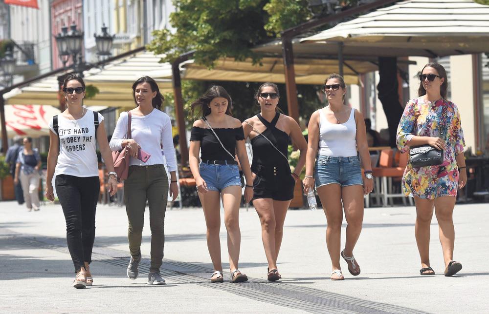 Stranci objavili uputstvo "Kako smuvati Srpkinju": Otkrili koliko vole pare i na šta padaju na prvom dejtu!