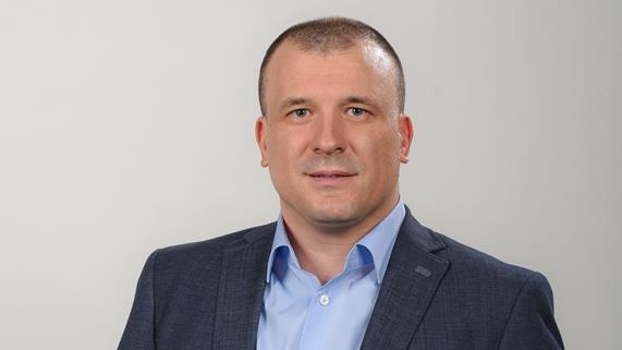General protiv premijera