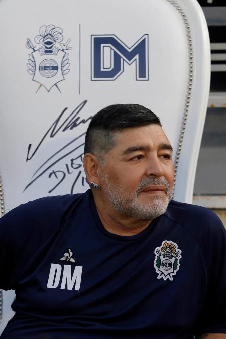 maradona02.jpg?ts=2020-01-25T20:14:51