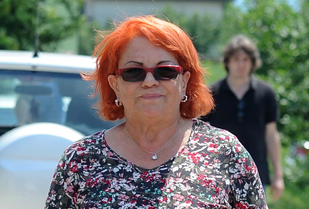 UDALA SE SA 16, RODILA SINA, A ONDA JOJ JE ŽIVOT ZADAO NAJTEŽI UDARAC! Šemsa Suljaković prošla kroz pakao: Majko, uvenuću ovde kao biljka!