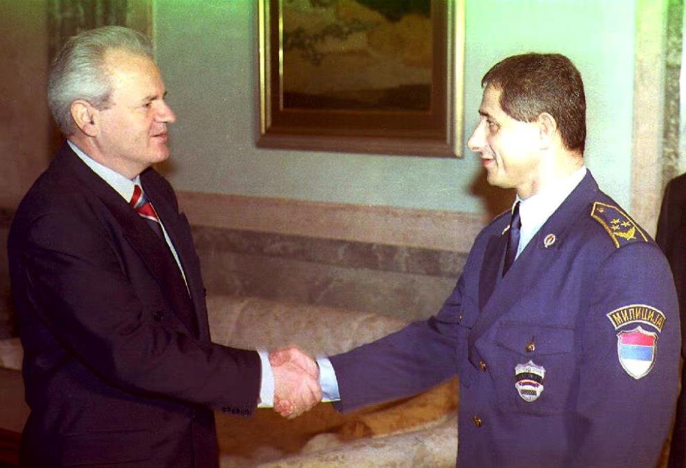 MISTERIJA LIKVIDACIJE KOJA TRAJE 29 GODINA! Ko je naredio ubistvo šefa srpske policije? Badža seo u piceriju, a onda su odjeknuli hici