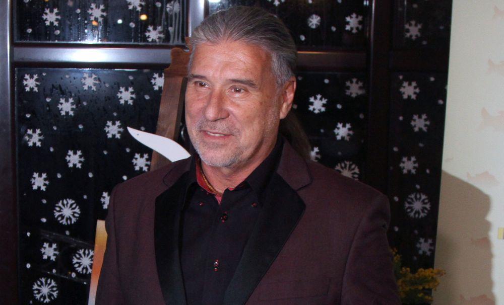 RAZVOD MU JE NAJTEŽI MOMENAT U ŽIVOTU: Pevač ima četvoro dece, mlad je postao otac: Nije bio spreman za takvu odgovornost