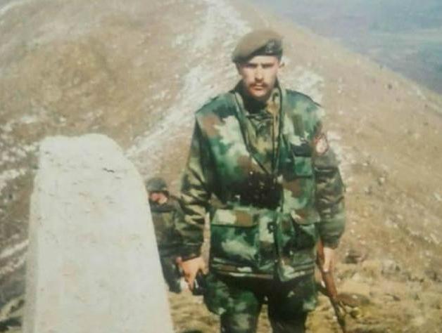 Nešto ga je pecnulo, a onda je iz usta krenula krv! Peđa je bio ranjen - imao je 50 kg i jeo na slamčicu, ali se vratio na ratište! "Kad ću ako neću sad?!" 