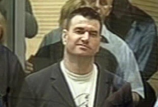 "IMAO JE DUGAČKU KOSU, BIO JE ZAPUŠTEN I NEPREPOZNATLJIV" Ovako se Legija predao nakon ubistva Đinđića: Pijan i drogiran izleteo i rekao "Šta ste se u*rali?"