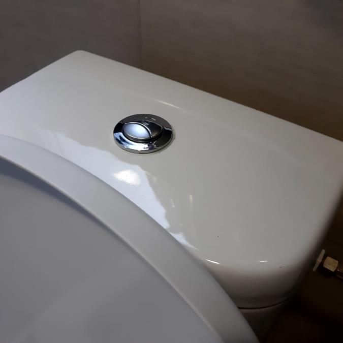 Poznati lekar otkrio trik za proveru buđi: Čim uđete u hotelsku sobu uradite ovo!