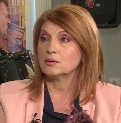 "MAJKO, OPROSTI AKO SAM NEŠTO ZGREŠILA" Emotivna ispovest Bilje Jevtić o najtežem životnom periodu: Mamu zadnji put videla u sanduku preko video poziva...