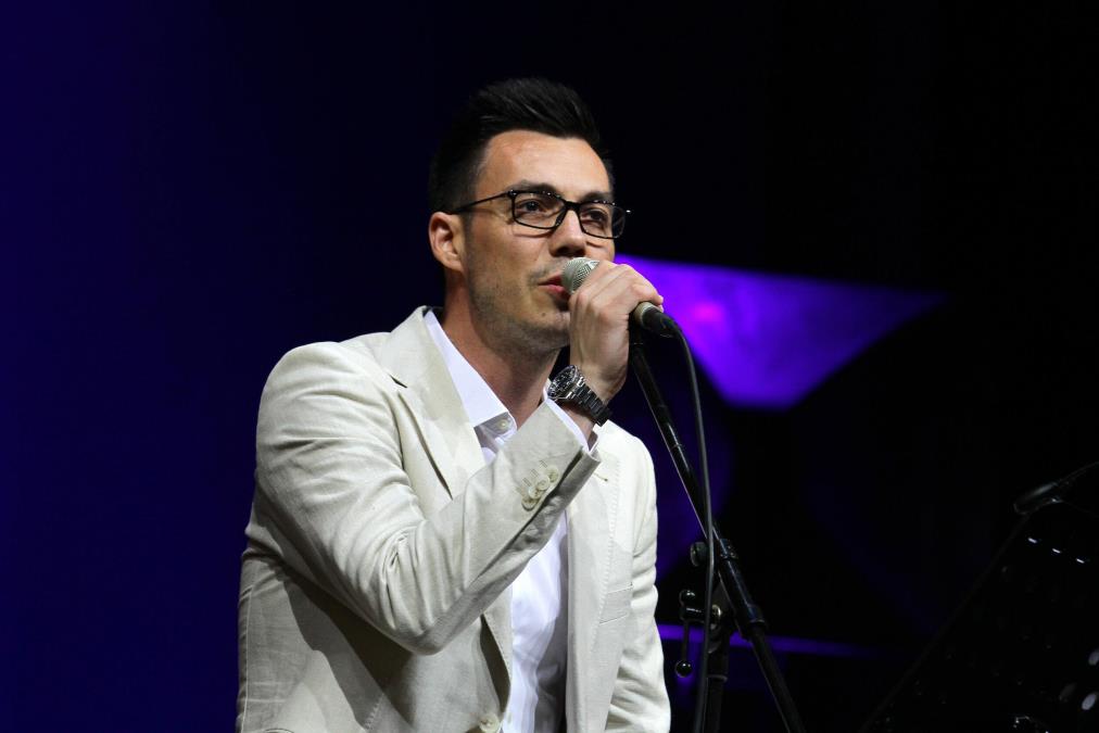 "BIO SAM I HOMOSEKSUALAC I NARKOMAN..." Željko Vasić o detinjstvu, predrasudama i karijeri: Došao sam sam u Beograd i ostao 30 godina